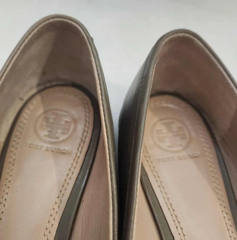 Tory Burch Shoes Women's Size 8.5M Taupe Olive Green Ballet Flats Lowell